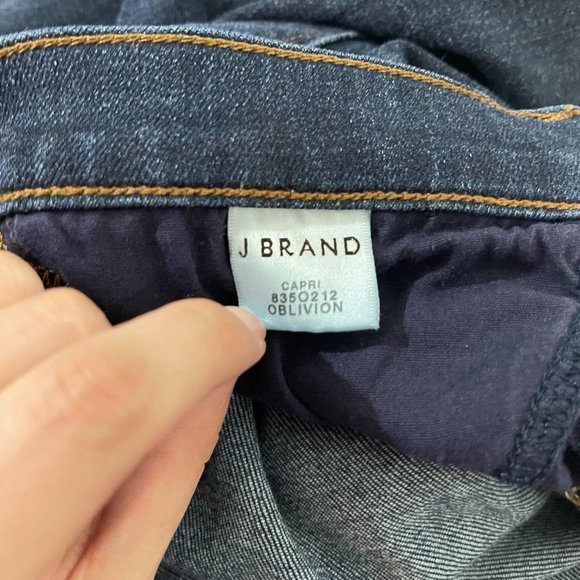 JB Brand Jean Capri Oblivion Women's Denim Jeans Size 32 - Picture 7 of 10